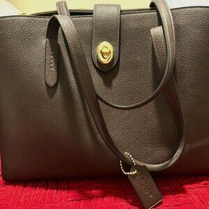 Cute Coach Tote Deep Burgundy